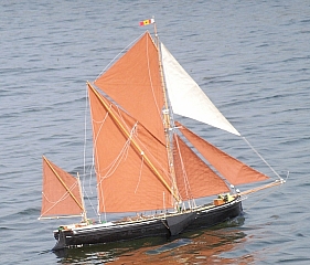 Plan Ivor Bittle barge.jpg